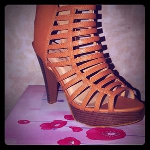 Moda Cage Sandal